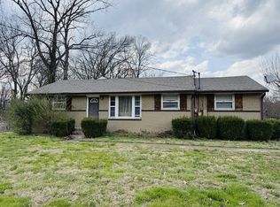 340 Foxglove Dr, Nashville, TN 37211