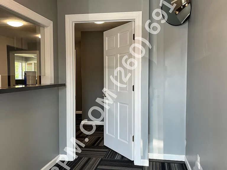 4915 Illinois Rd — Photo 13