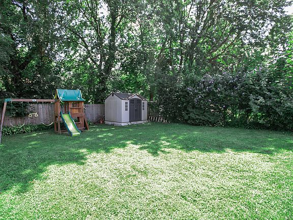 37 Sleepy Hollow Drive