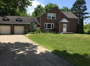 7910 Bendix Rd APT A, Brighton, MI 48114