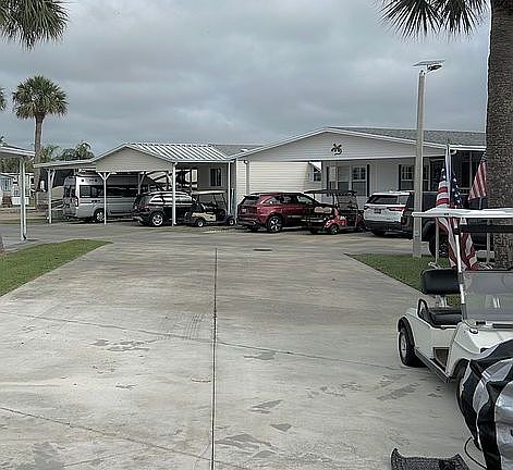 2nd image of 6522 SE 51st Ln