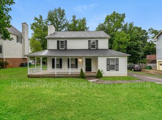 5464 Moravian Heights Ln, Clemmons, NC 27012