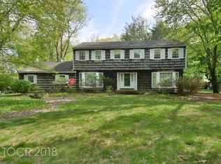 10 Deer Trl, Ramsey, NJ 07446