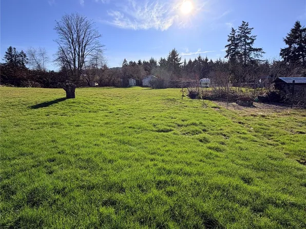 7261 Lantzville Rd, Lantzville, BC V0R 2H0