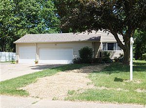 1st image of 26606 Sweetbriar Dr