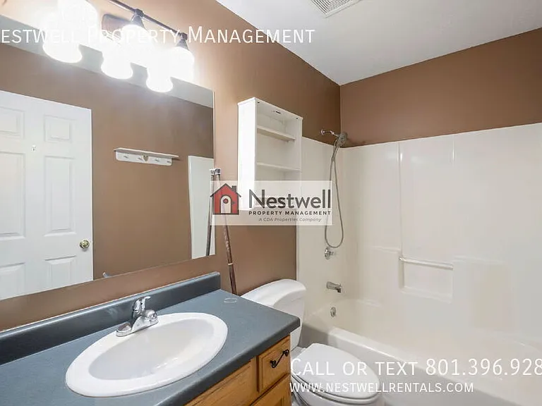 4763 W Piagentini Way — Photo 10