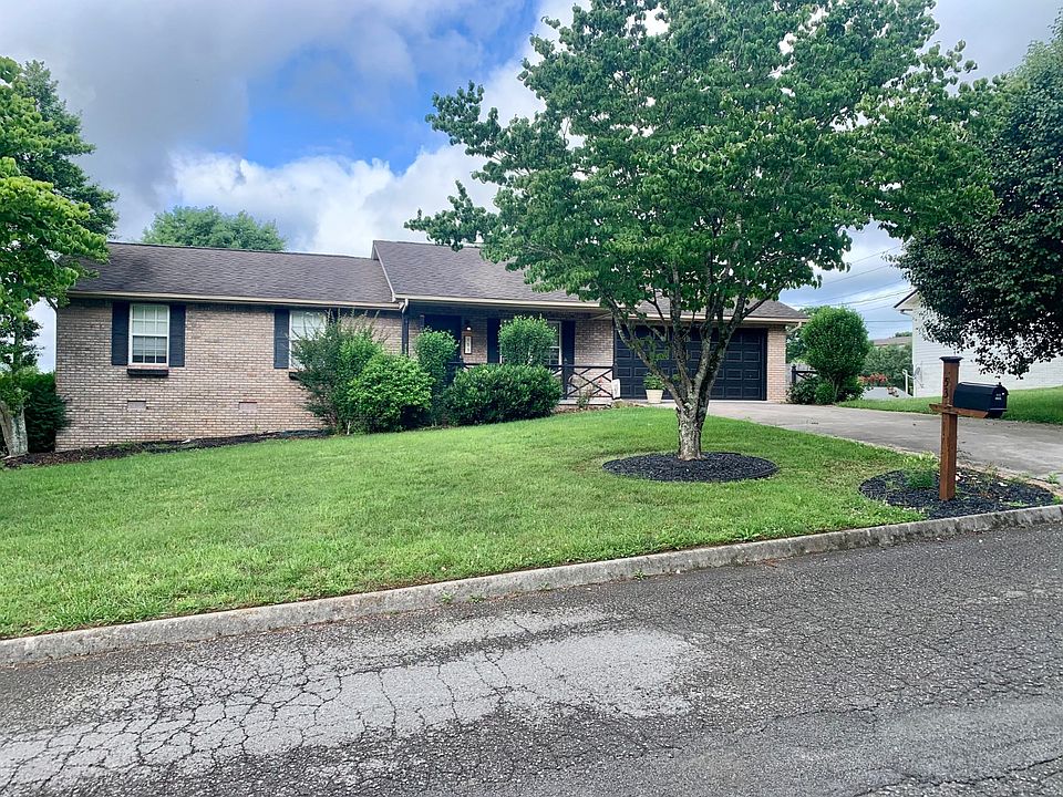 2nd image of 153 Michal Ln