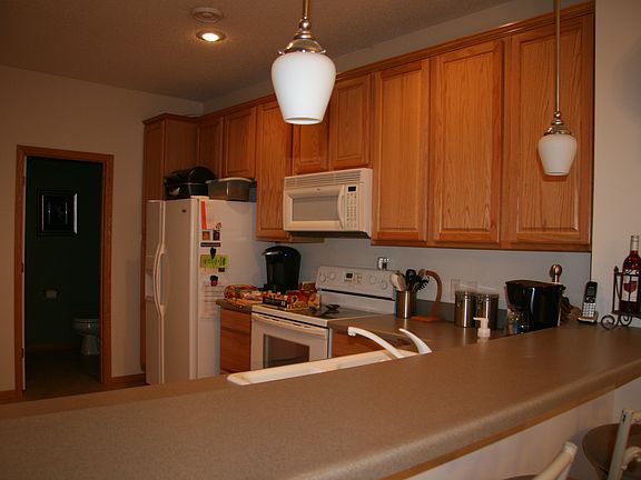 Large Kitchen and Breakfast 