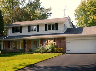 3015 San Gabriel Dr, Brookfield, WI 53005