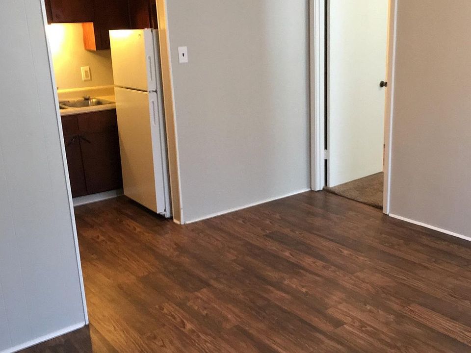 Living Room / Kitchen