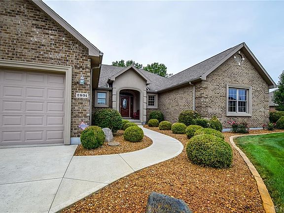 5th image of 2801 Stonebridge Dr