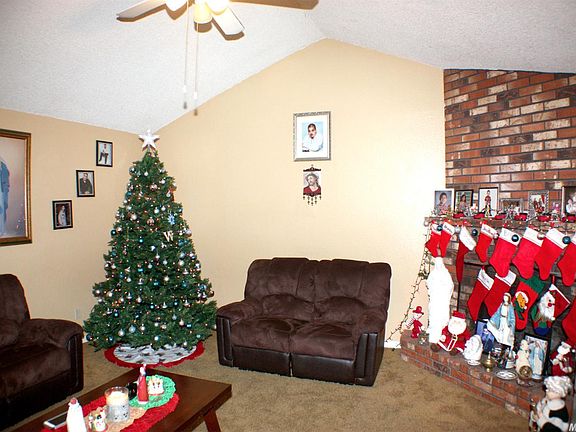 3rd image of 3212 Poppypatch Dr
