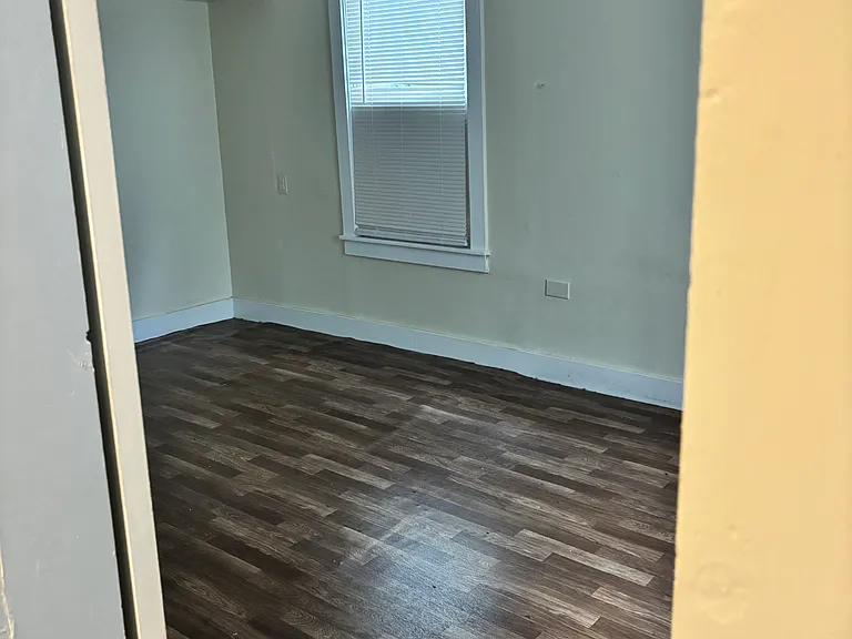 525 W King Ave — Photo 6
