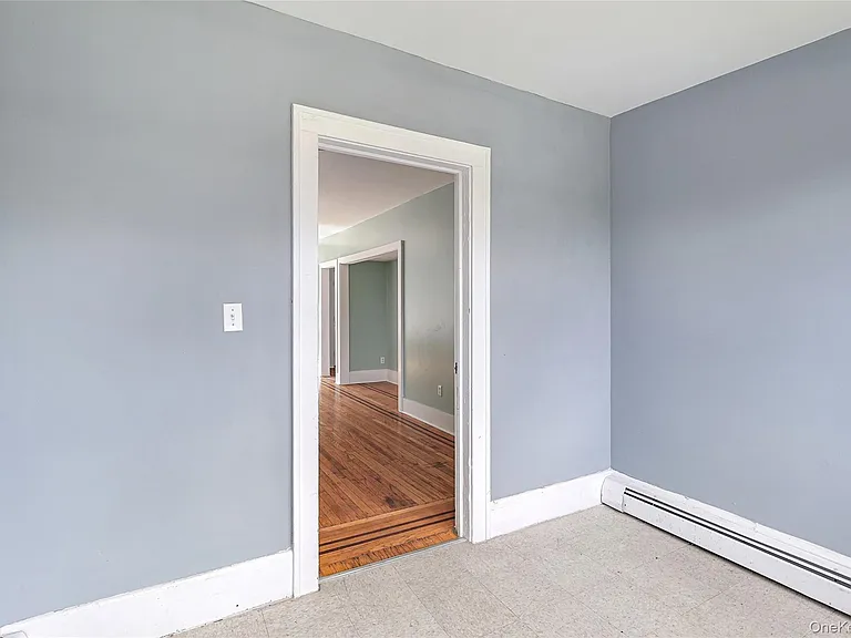 492 Liberty St — Photo 20