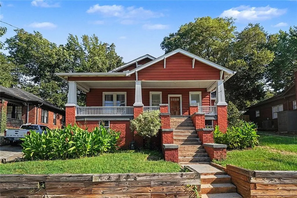 3 bed, 2.0 bath, 1936 sqft, $3,000 — Photo 1