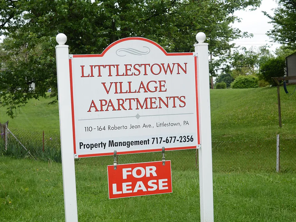 Entrance Sign