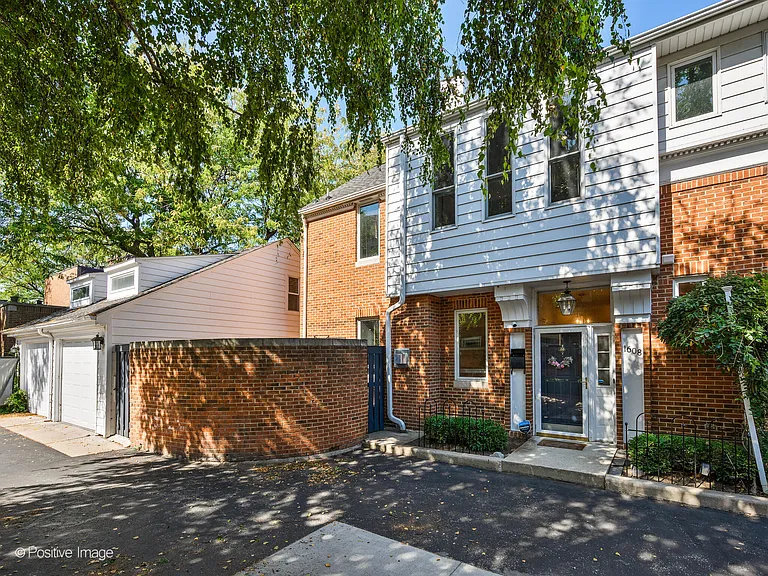 1608 N Larrabee St — Photo 13