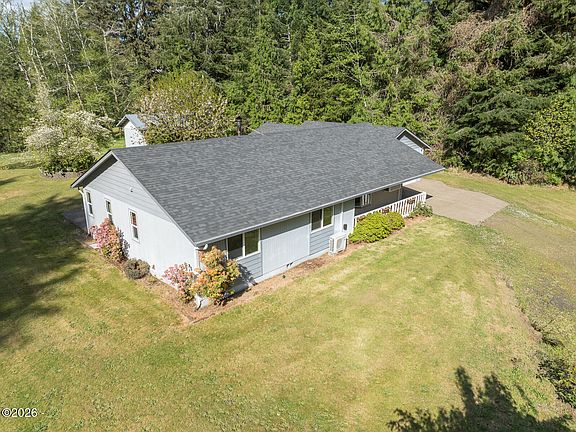 5th image of 1588 Fruitvale Rd