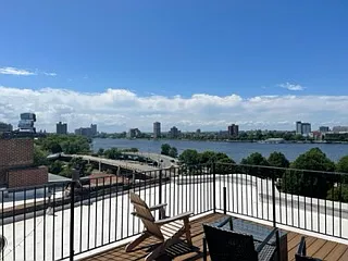 520 Beacon St #6D — Photo 2