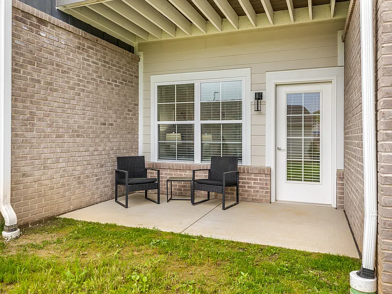 The Jewel Whispering Oaks — Photo 15