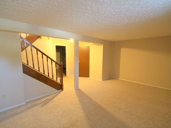 3rd image of 8702 Glencanyon Dr