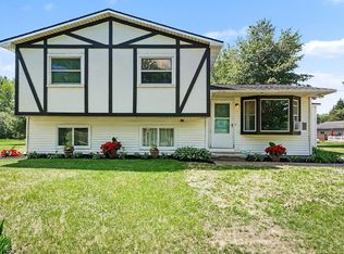 2424 E Shaffer Rd, Midland, MI 48642