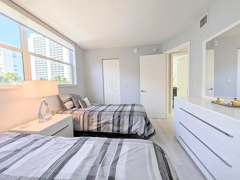 2929 S Ocean Blvd #2010 — Photo 11
