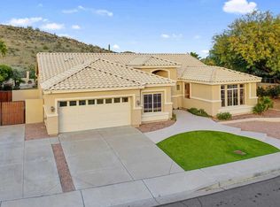 2464 E Silverwood Dr, Phoenix, AZ 85048
