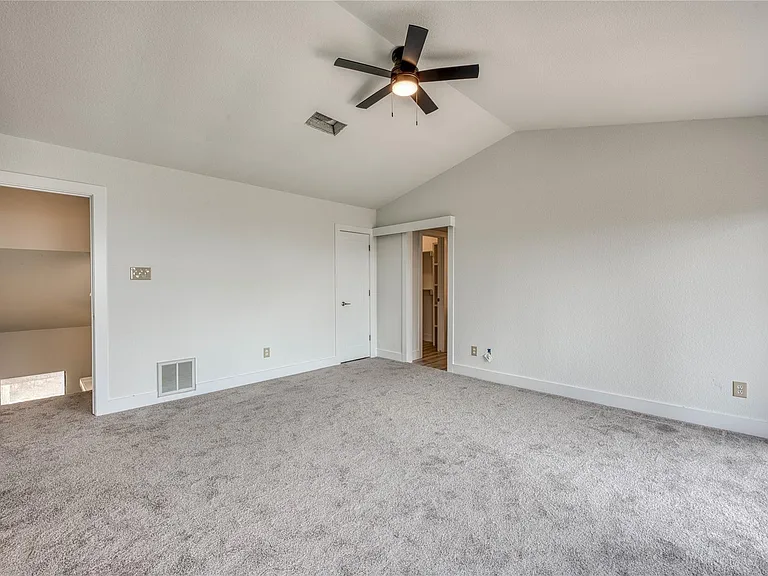 901 Cheyenne #C — Photo 30