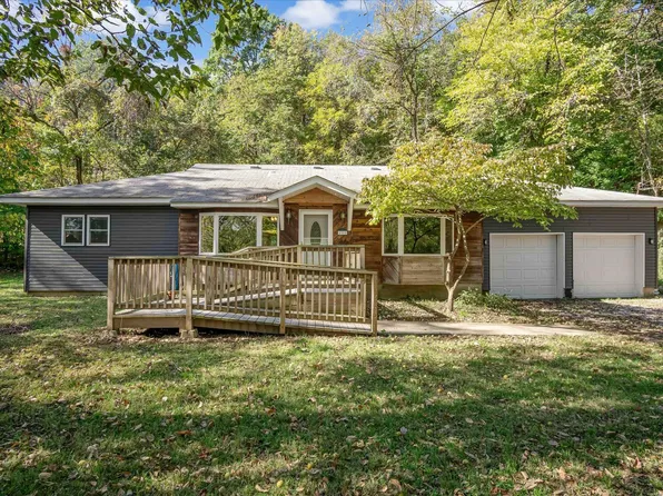 400 Twin Dr #C, Caseyville, IL 62232