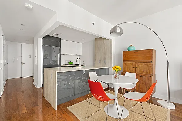 Rented by Compass | media 19