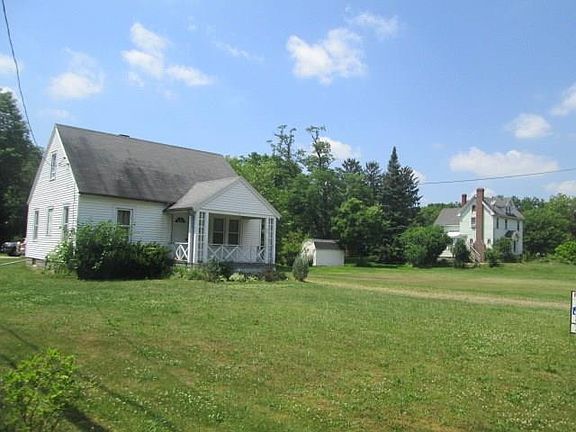 3rd image of 335 Jefferson Ave