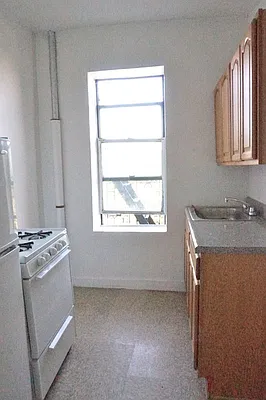 Rented by Bohemia Realty Group | media 10