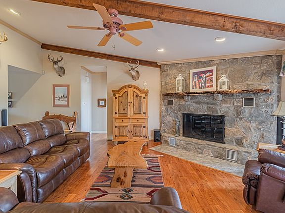 3rd image of 12469 Twin Lakes Ln