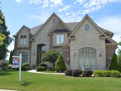 39W709 Henry David Thoreau Pl, St Charles, IL, 60175