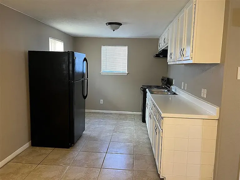 1519 Robin Street — Photo 10