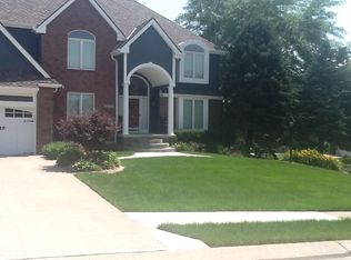 16737 X St, Omaha, NE 68135