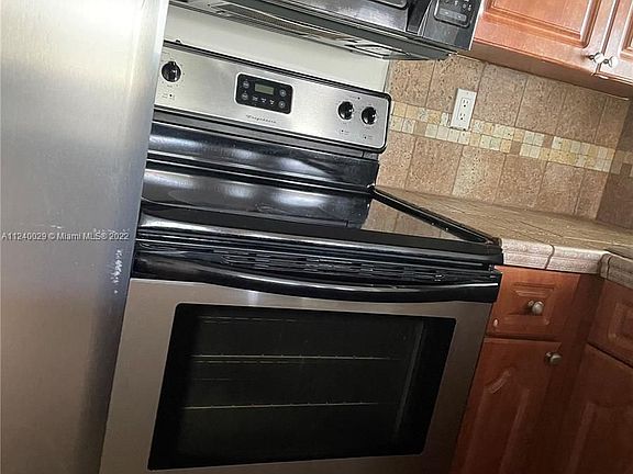 5th image of 17330 NW 67th Pl #C-6
