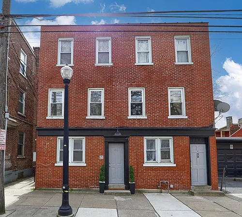 40 W James St #2 Photo 1