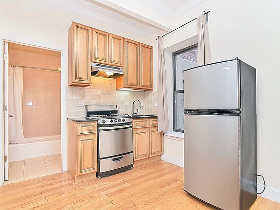 3rd image of 560 W 144th St APT 7A