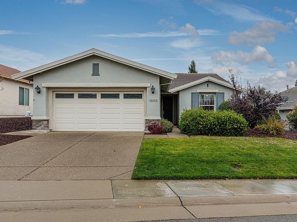 2nd image of 1855 Springvale Ln