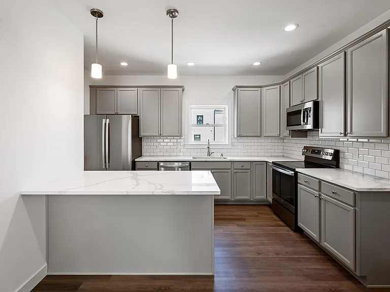 Kitchen 1