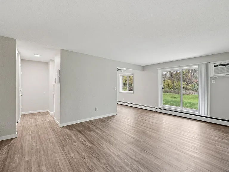 Whispering Pond Apartments — Photo 6
