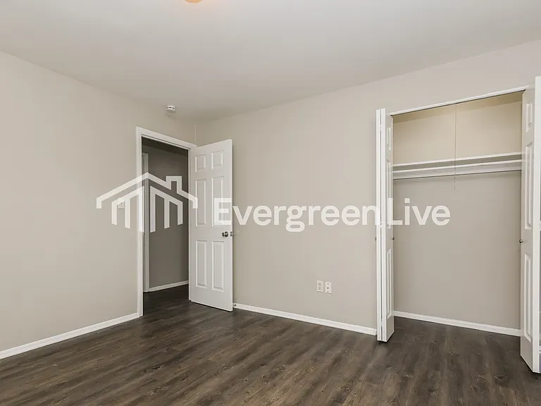 733 Chandler Dr — Photo 10