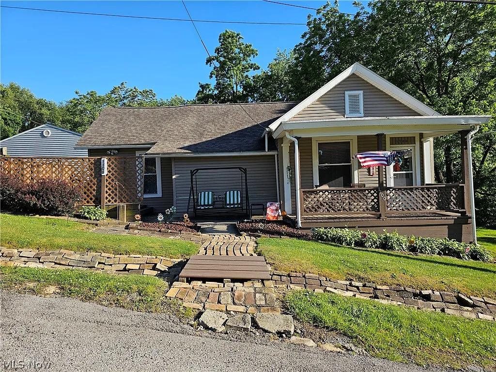 1100 Franklin St photo 1