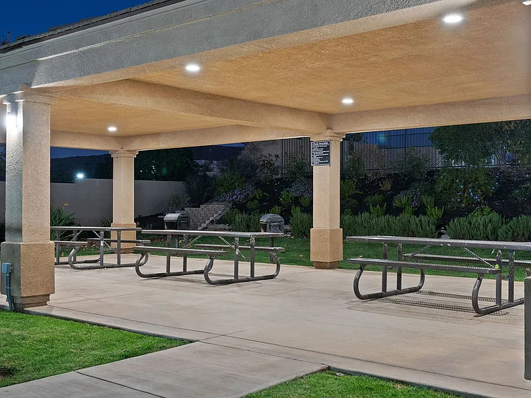 Antelope Ridge Apartments — Photo 20