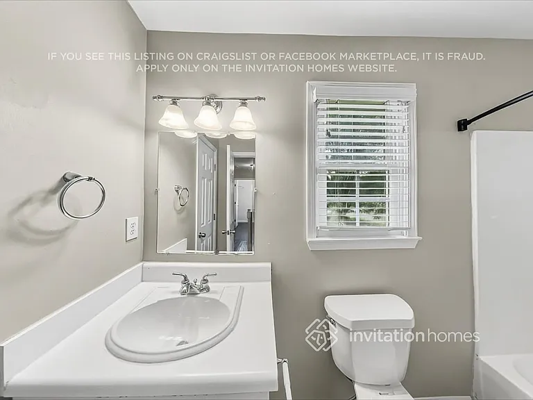 4351 Lakeside Hills Way NE — Photo 19