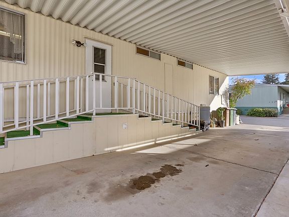3rd image of 19690 N Highway 99 Unit 116