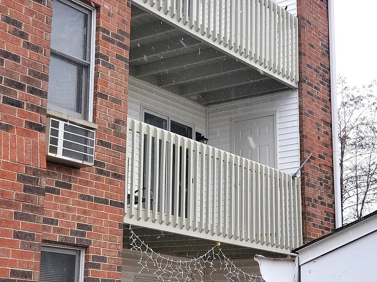 1353 Cunat Ct #2B — Photo 23