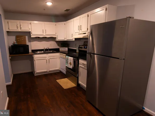 225 Brandy Ct, Strasburg, VA 22657